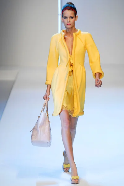 Look 4